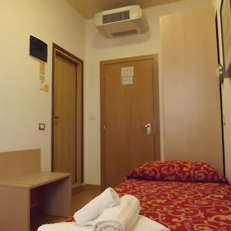 Hotel Mimosa 3*