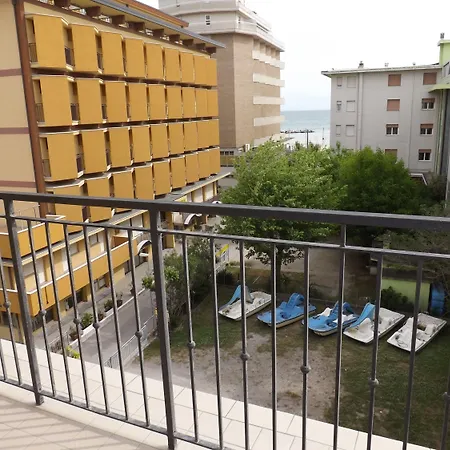 Mimosa Hotel